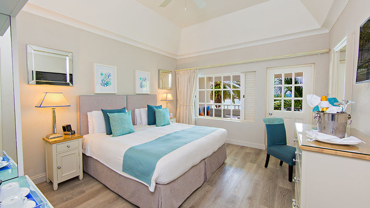 Deluxe Beachfront Room